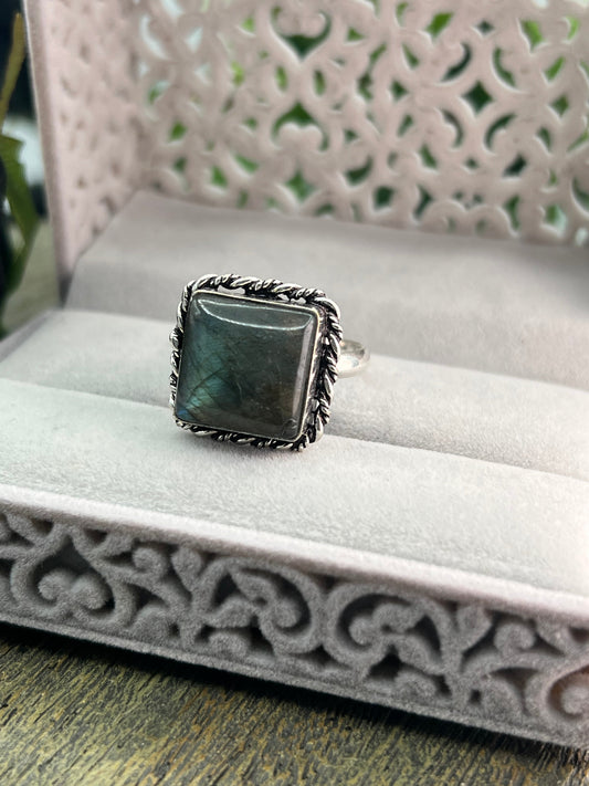 Labradorite Sterling Silver Ring - Size 9